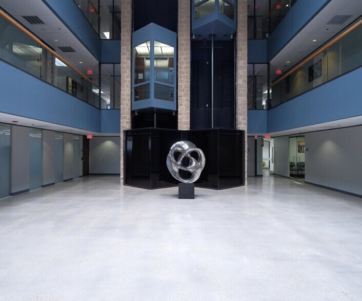 More Photos Of 2450 NASA Pky, Houston Office For Lease