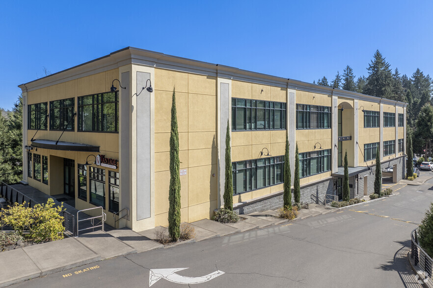 Primary Photo Of 17040 Pilkington Rd, Lake Oswego Medical For Lease