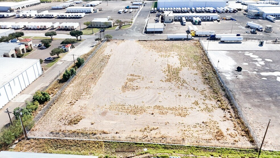 More Photos Of 1126 Black Diamond St, Laredo Land For Sale