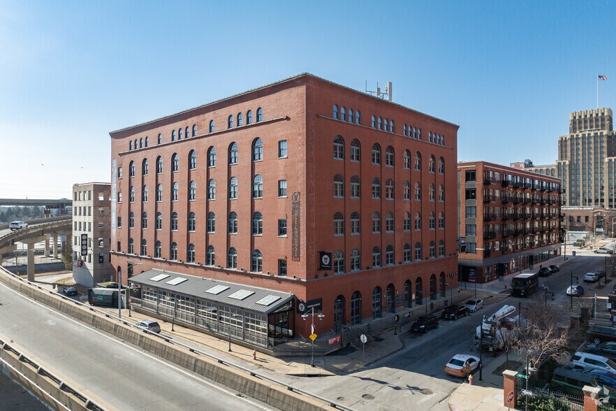 Primary Photo Of 1000 Spruce St, Saint Louis Apartments For Lease