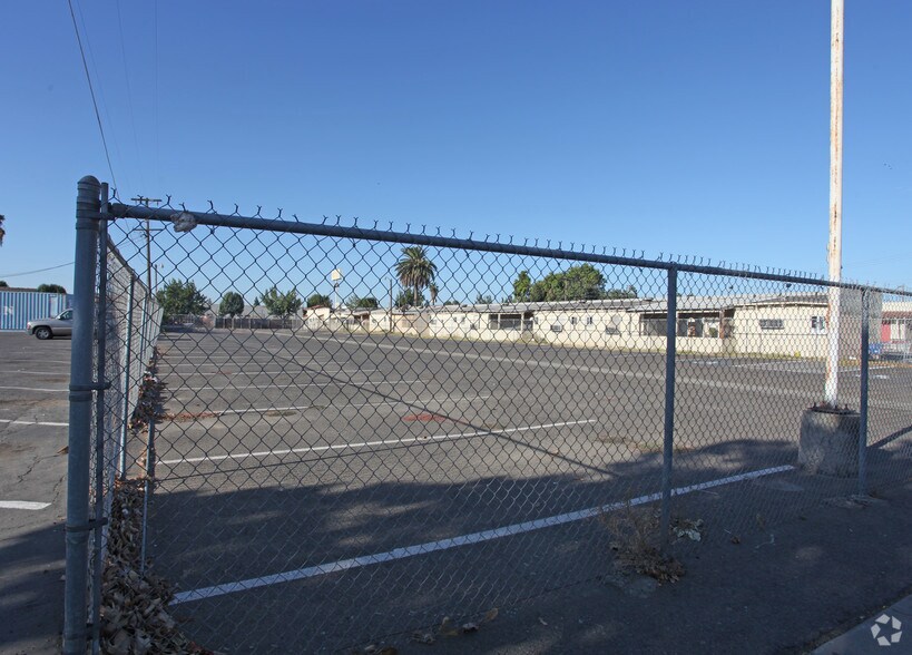 More Photos Of 1401 W 16th St, Merced Land For Lease