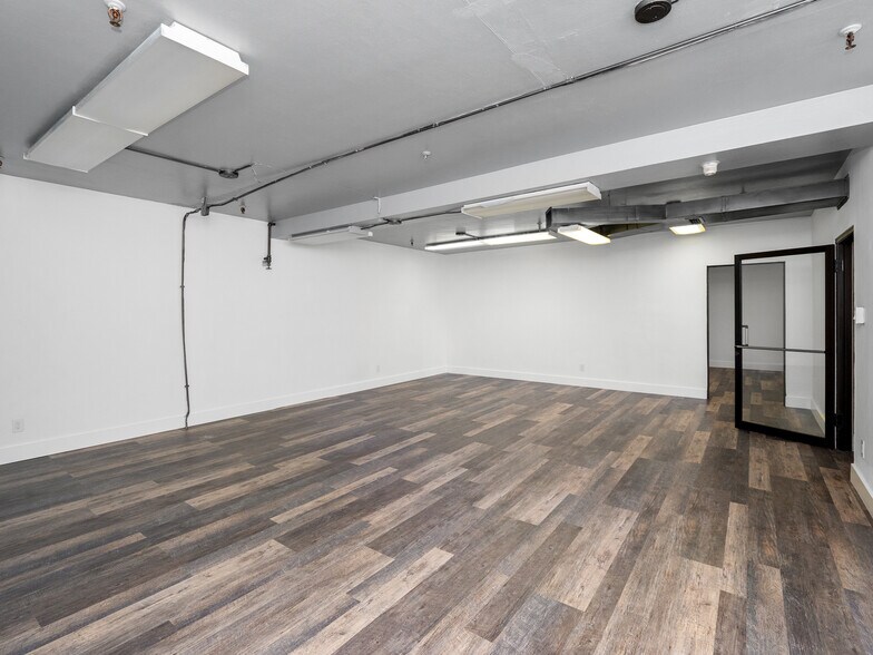 More Photos Of 245 E Adams St, Jacksonville Loft Creative Space For Lease