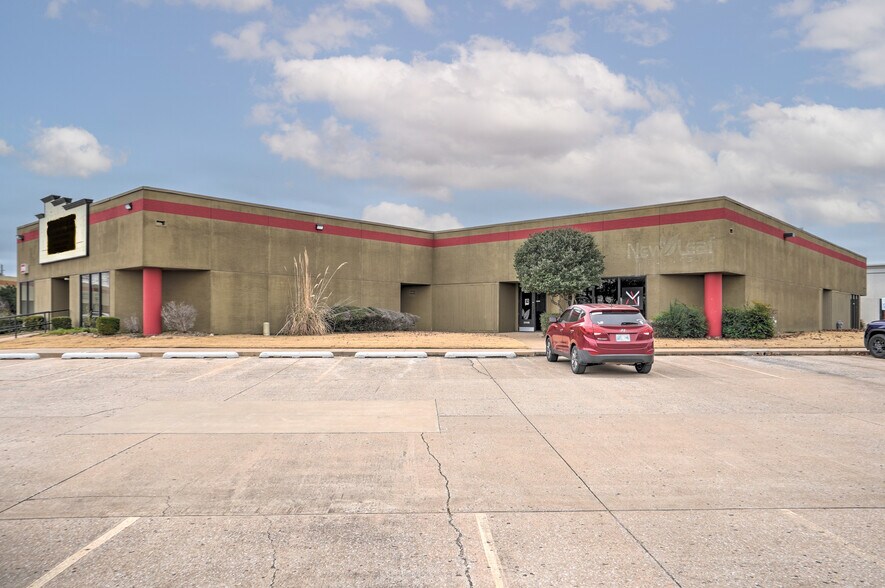 More Photos Of 3100 S Elm Pl, Broken Arrow Medical For Lease