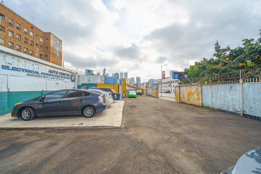 More Photos Of 1629 W 8th St, Los Angeles Auto Repair For Sale