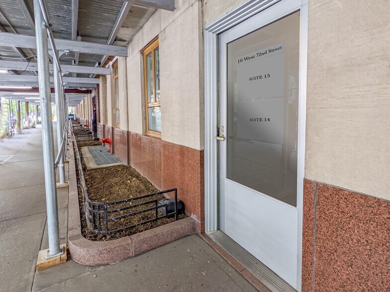 More Photos Of 115 Central Park W, New York Apartments For Lease