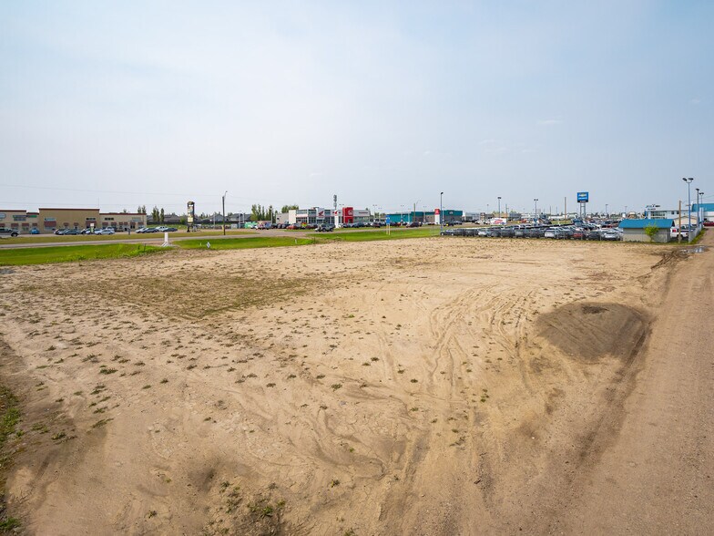 More Photos Of 1815 50 Ave, Lloydminster Land For Sale