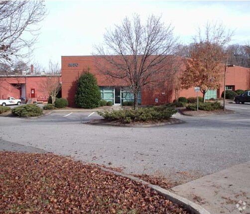 More Photos Of 3650 Patterson Ave, Winston-Salem Light Distribution For Lease