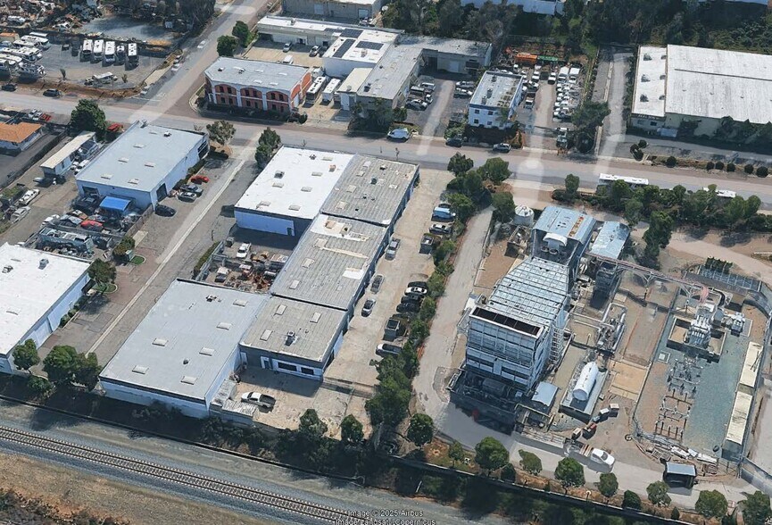 More Photos Of 1948 Don Lee Pl, Escondido Warehouse For Lease