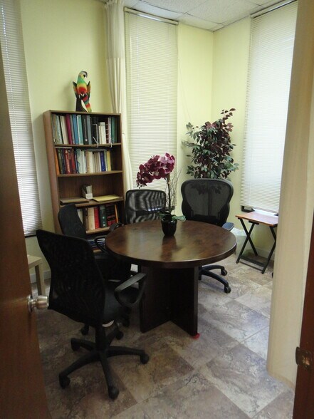 More Photos Of 14205 W Dixie Hwy, North Miami Medical For Sale