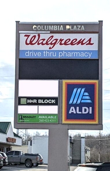 More Photos Of 535 N Line St, Columbia City Drugstore For Lease