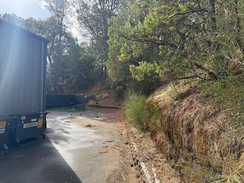 More Photos Of 6048 Enterprise Dr, Diamond Springs Flex For Sale