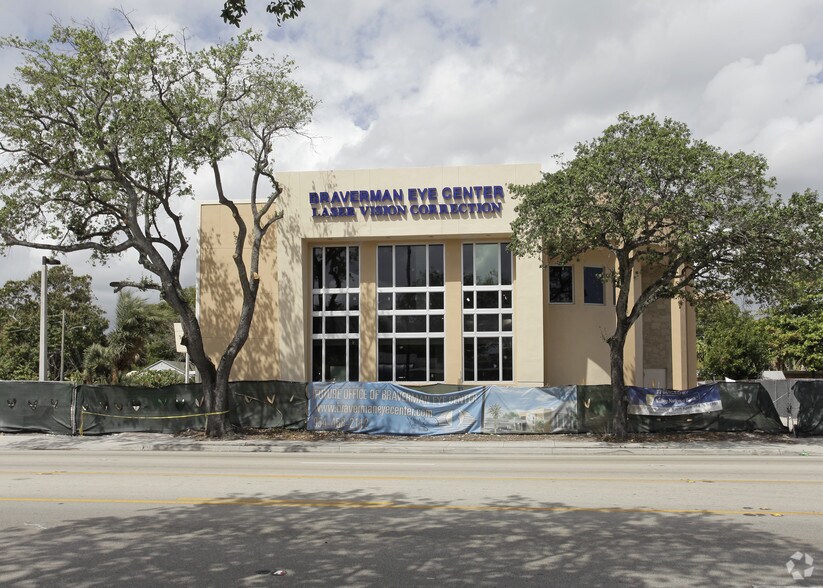 More Photos Of 1050 N Federal Hwy, Hollywood Medical For Sale