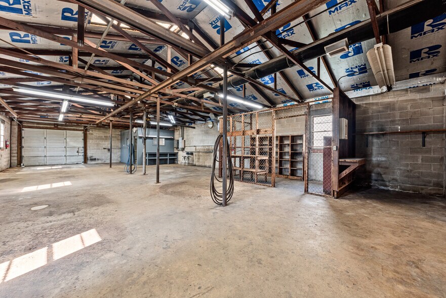 More Photos Of 5044 Edward St, Jacksonville Service For Sale