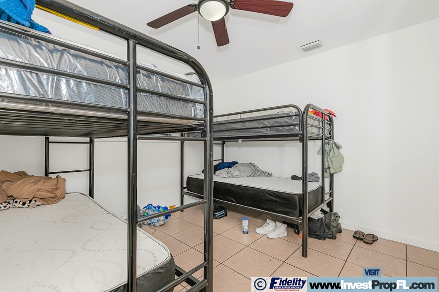 More Photos Of 404 NE 4th St, Pompano Beach Multifamily For Sale