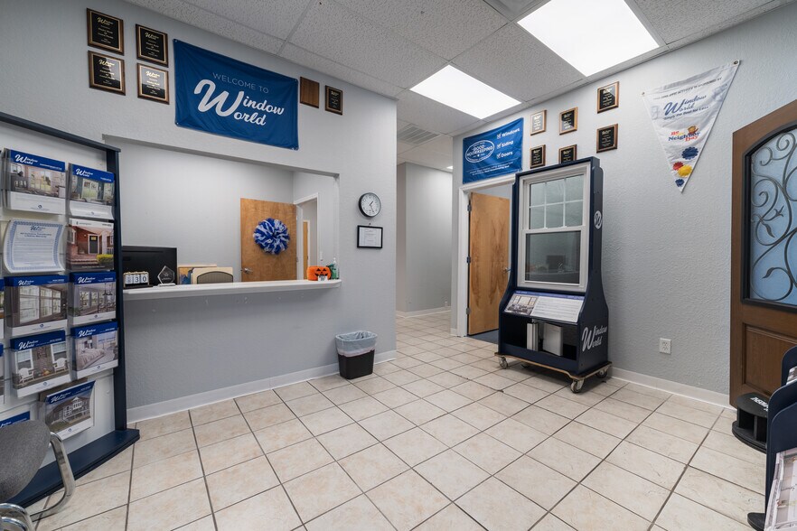 More Photos Of 2290-2298 W Airport Blvd, Sanford Flex For Sale