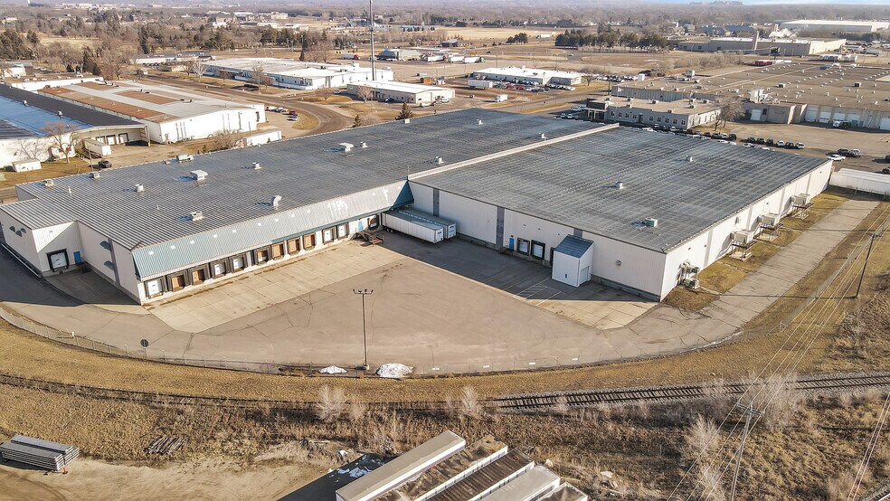 Primary Photo Of 20 McLeland Rd, Saint Cloud Warehouse For Lease