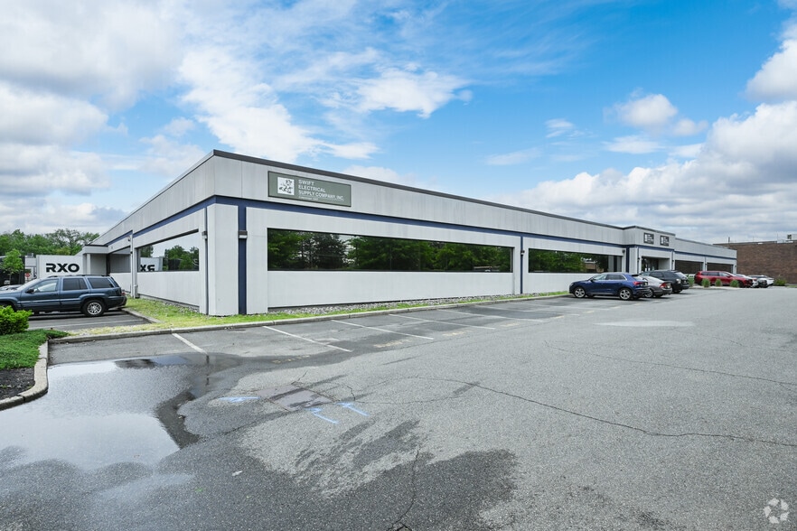 Primary Photo Of 100 Hollister Rd, Teterboro Light Distribution For Lease