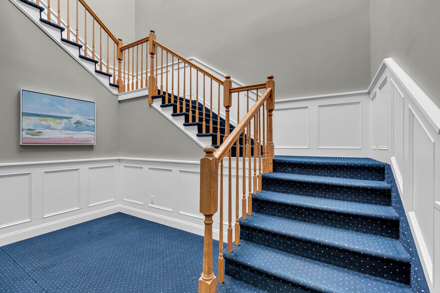 More Photos Of 309 Morris Ave, Spring Lake Office For Sale