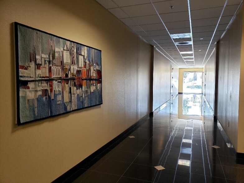 More Photos Of 1901 Orange Tree Ln, Redlands Office For Sale