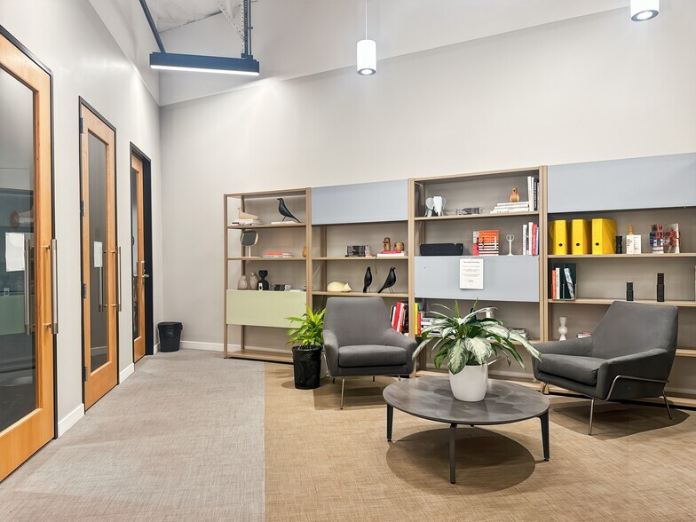 More Photos Of 1300 1st St, Napa Coworking Space