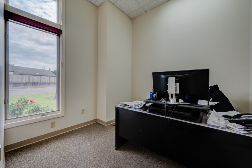 More Photos Of 72 W Stafford Rd, Stafford Springs Medical For Sale