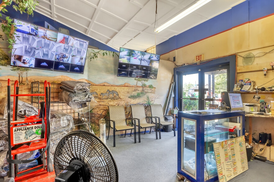 More Photos Of 3535 South St, Titusville Self Storage For Sale