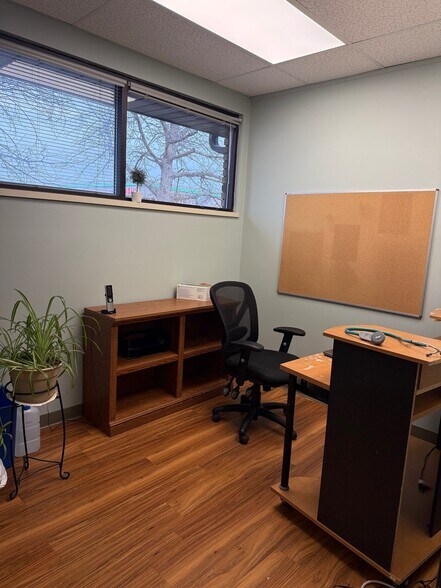 More Photos Of 2 Executive Dr, Lafayette Office For Lease
