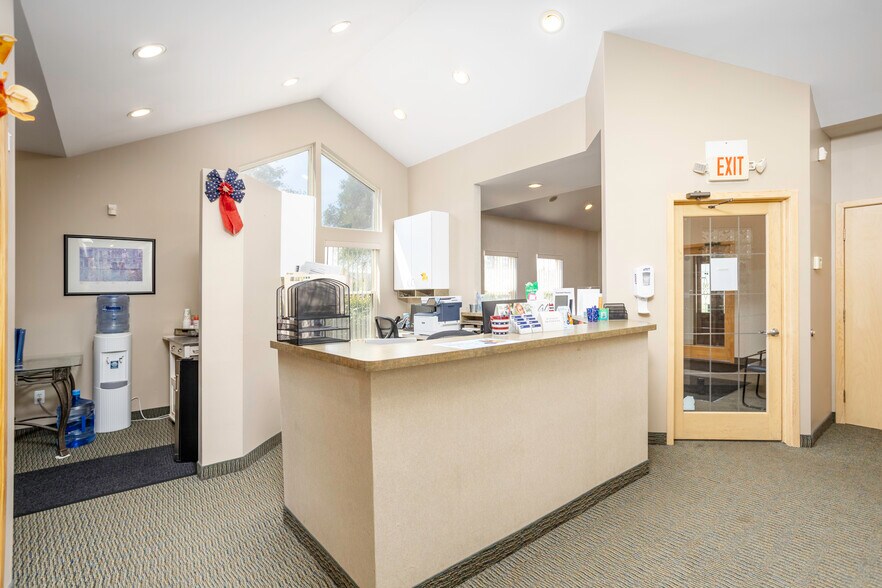 More Photos Of 37235 Goddard Rd, Romulus Office For Sale