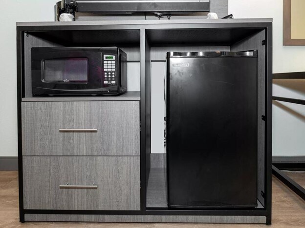 More Photos Of 41 Old Route 146, Clifton Park Hotel For Sale