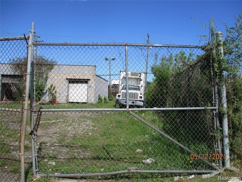 More Photos Of 7170 E McNichols Rd, Detroit Manufacturing For Sale