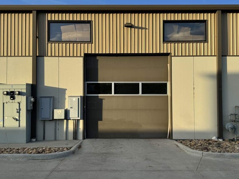 More Photos Of 3000 Airport Dr, Erie Light Manufacturing For Sale