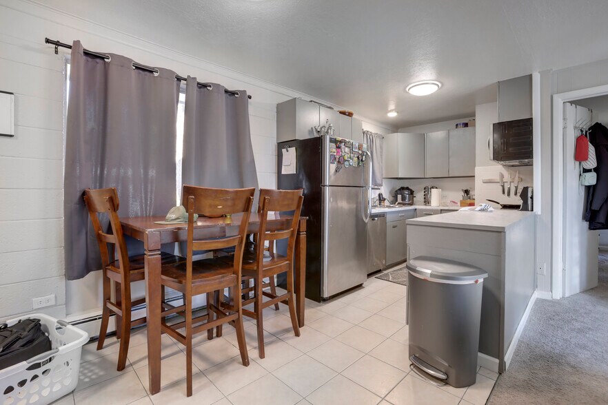 More Photos Of 1045 Balsam St, Lakewood Apartments For Sale