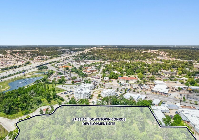 More Photos Of 735 1/2 W Davis St, Conroe Land For Sale