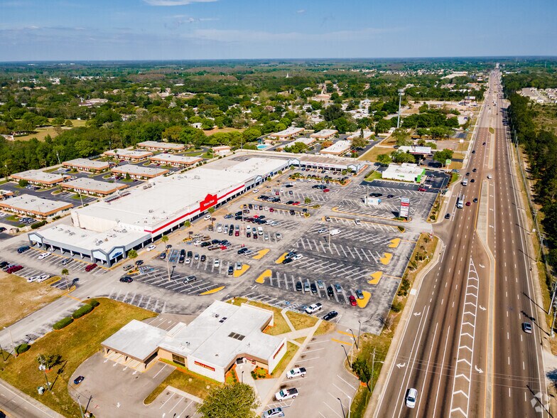 More Photos Of 6139 State Road 54, New Port Richey Unknown For Lease