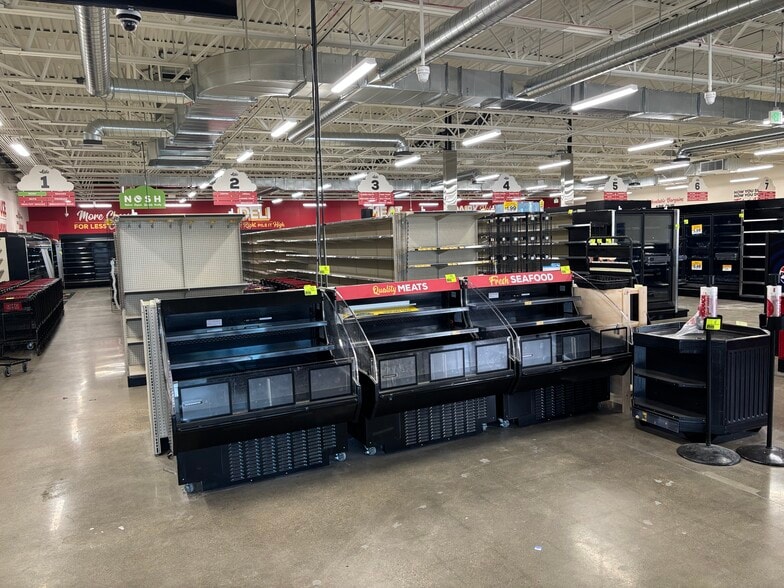 More Photos Of 4760-4844 Everhard Rd, Canton Storefront For Lease