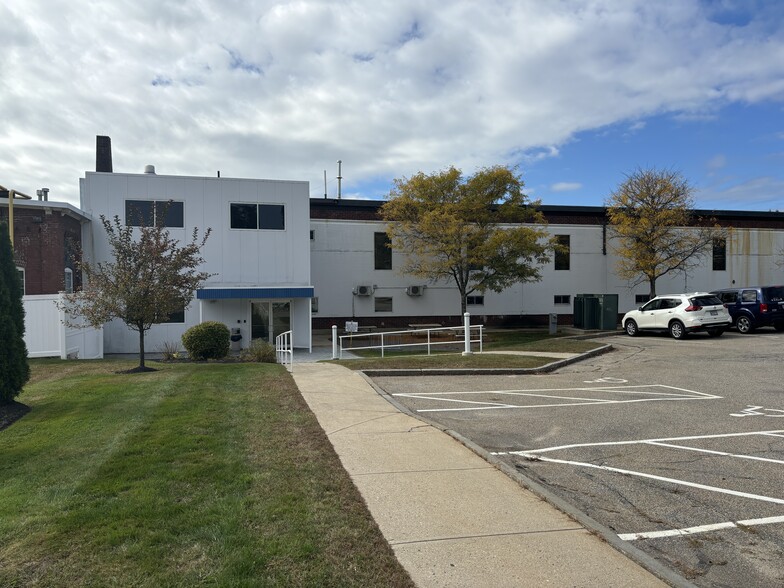 Primary Photo Of 121 Broadway, Dover Office For Lease