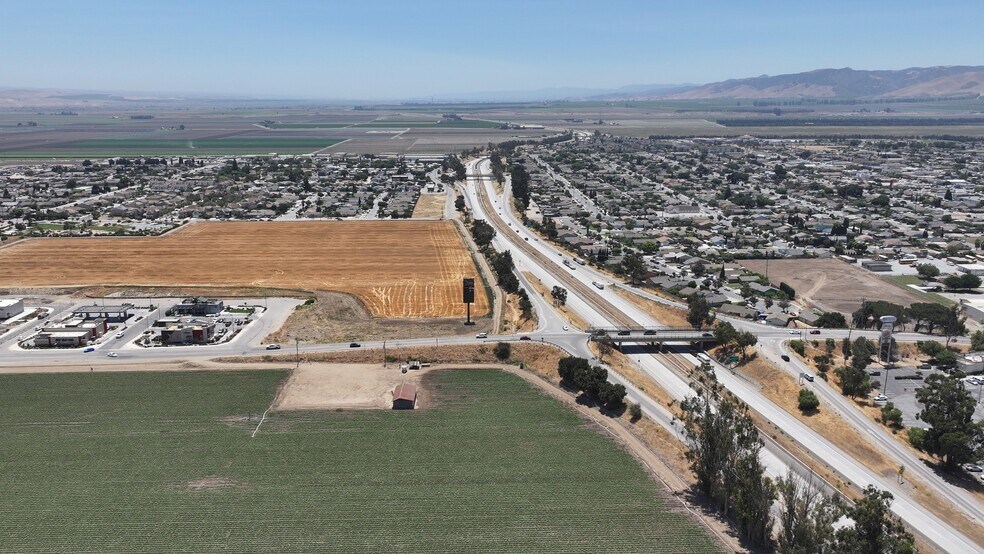 More Photos Of Walnut Ave, And 3rd Street, Greenfield Land For Sale