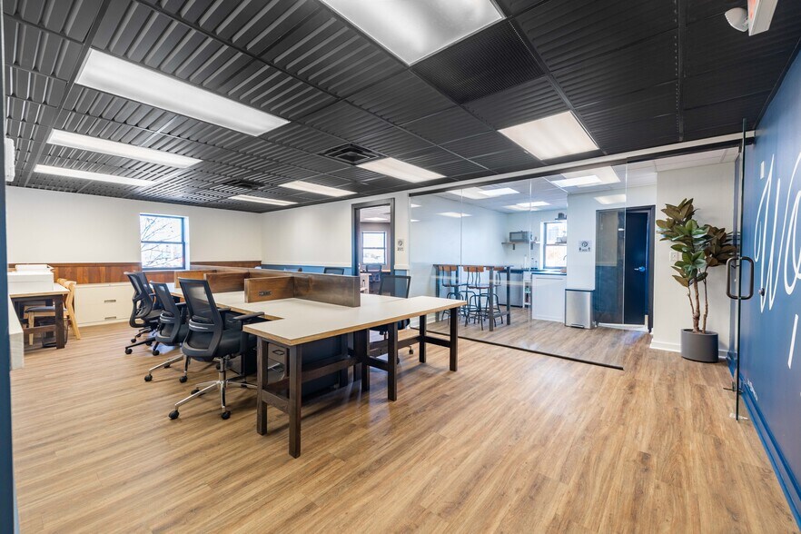 More Photos Of 1501-1515 W Lafayette Blvd, Detroit Manufacturing For Sale