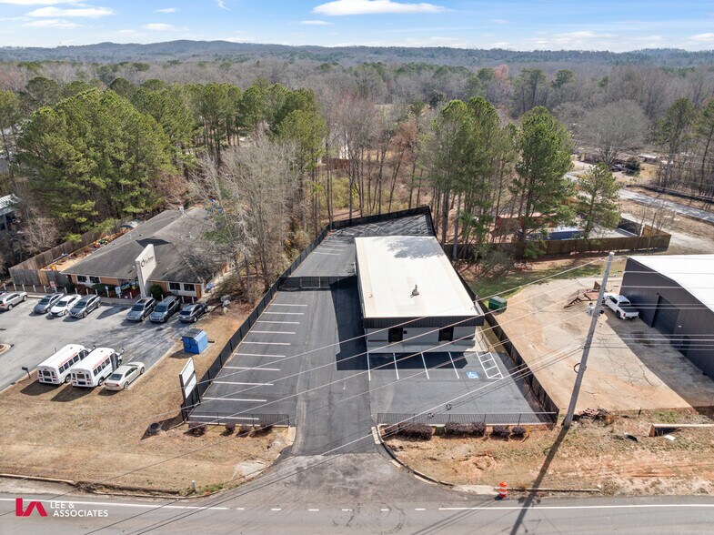 Primary Photo Of 1810 Lee Rd, Lithia Springs Office For Sale