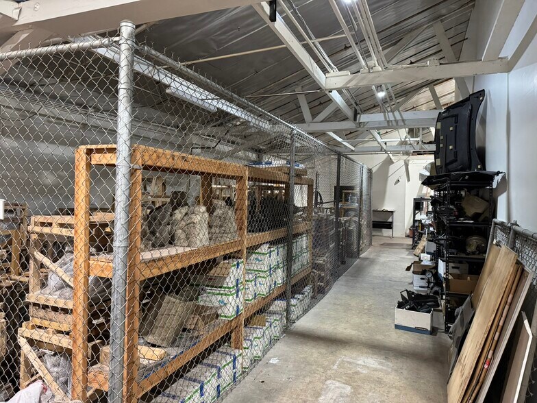 More Photos Of 1744 W 166th St, Gardena Manufacturing For Sale