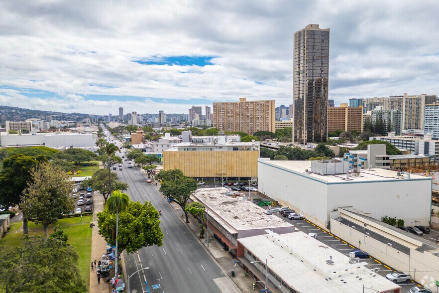 More Photos Of 1413-1427 King St, Honolulu Unknown For Lease