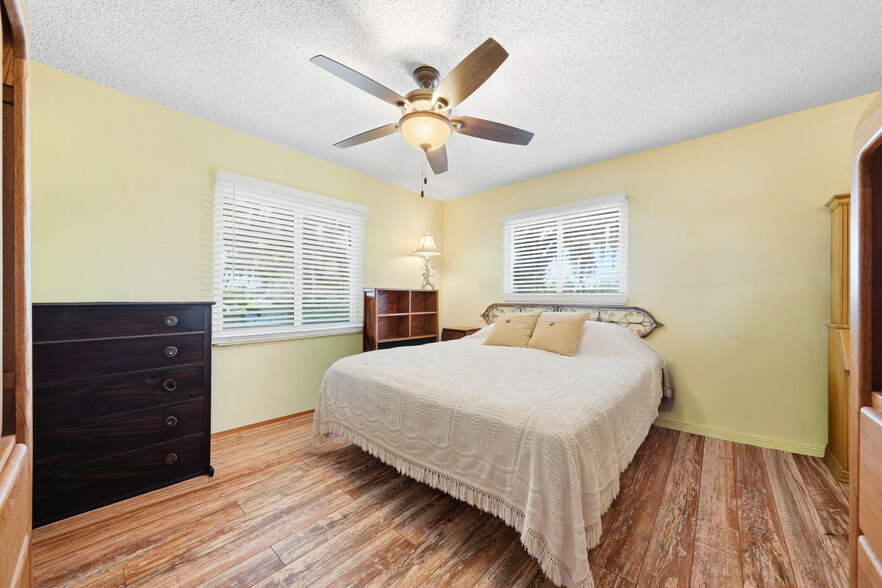 More Photos Of 400 Lakeshore Dr, Eustis Specialty For Sale