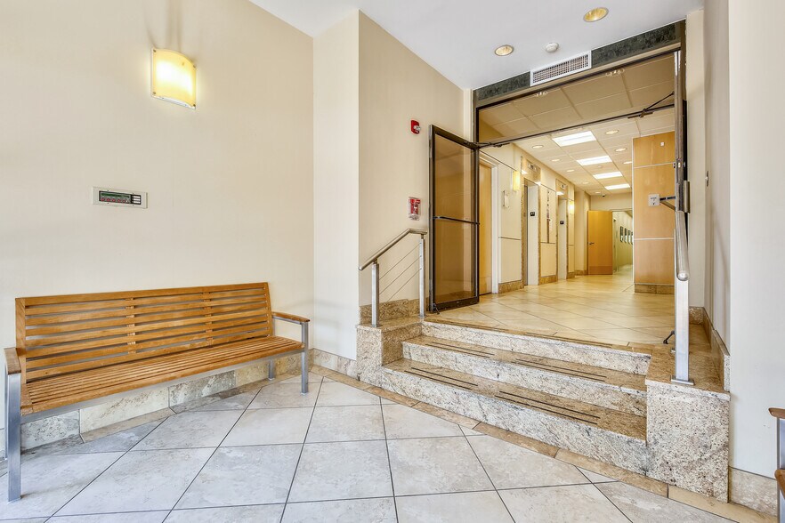 More Photos Of 10605 Concord St, Kensington Office For Lease