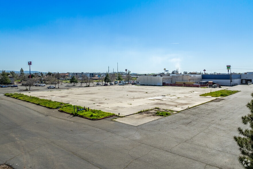 More Photos Of 0 Feather River Blvd, Oroville Land For Sale