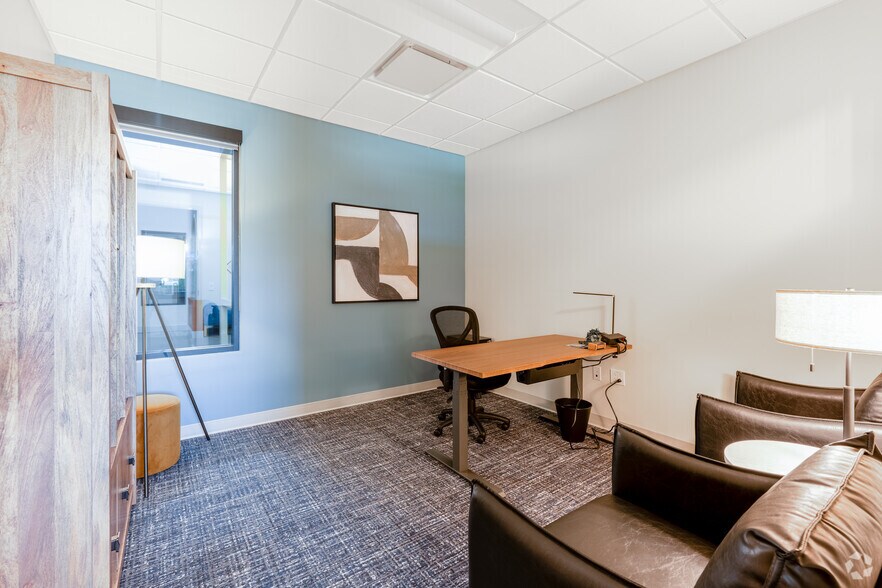More Photos Of 8376 Davis Blvd, North Richland Hills Office For Lease