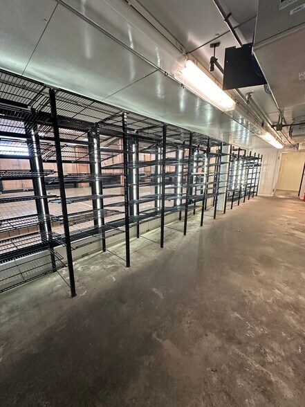 More Photos Of 5049-5057 Garrett Ave, Beltsville Freestanding For Lease