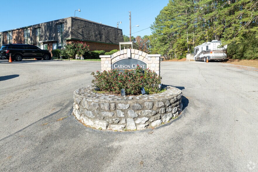 More Photos Of 1401 Carson Rd, Birmingham Multifamily For Sale