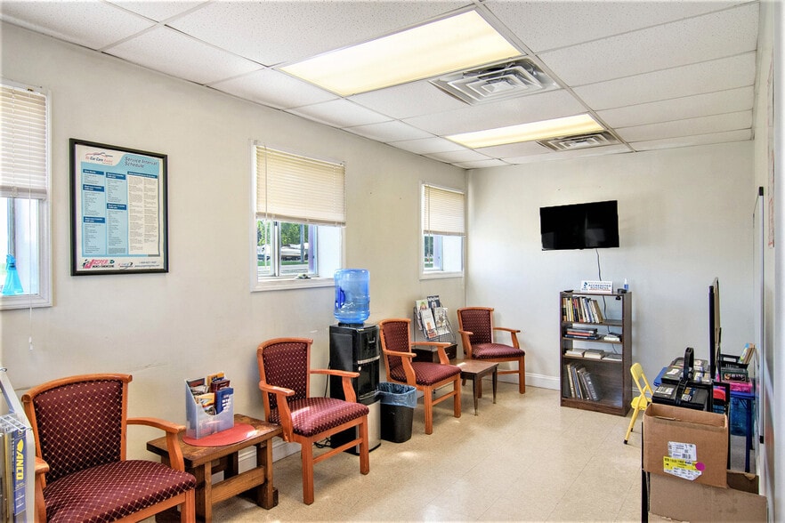 More Photos Of 650 S Plasterbed Rd, Port Clinton Auto Repair For Sale