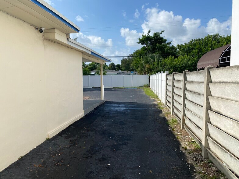 More Photos Of 1624 E Atlantic Blvd, Pompano Beach Medical For Lease