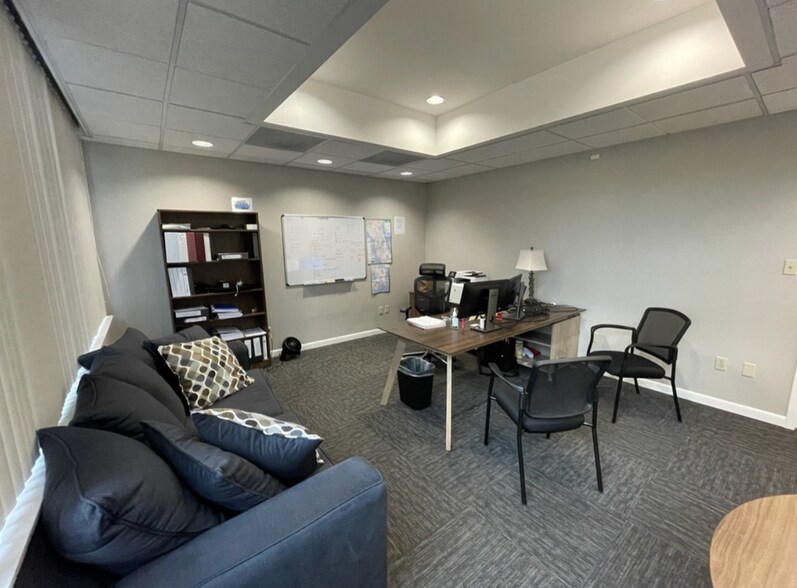 More Photos Of 124 Marriott Dr, Tallahassee Office For Lease